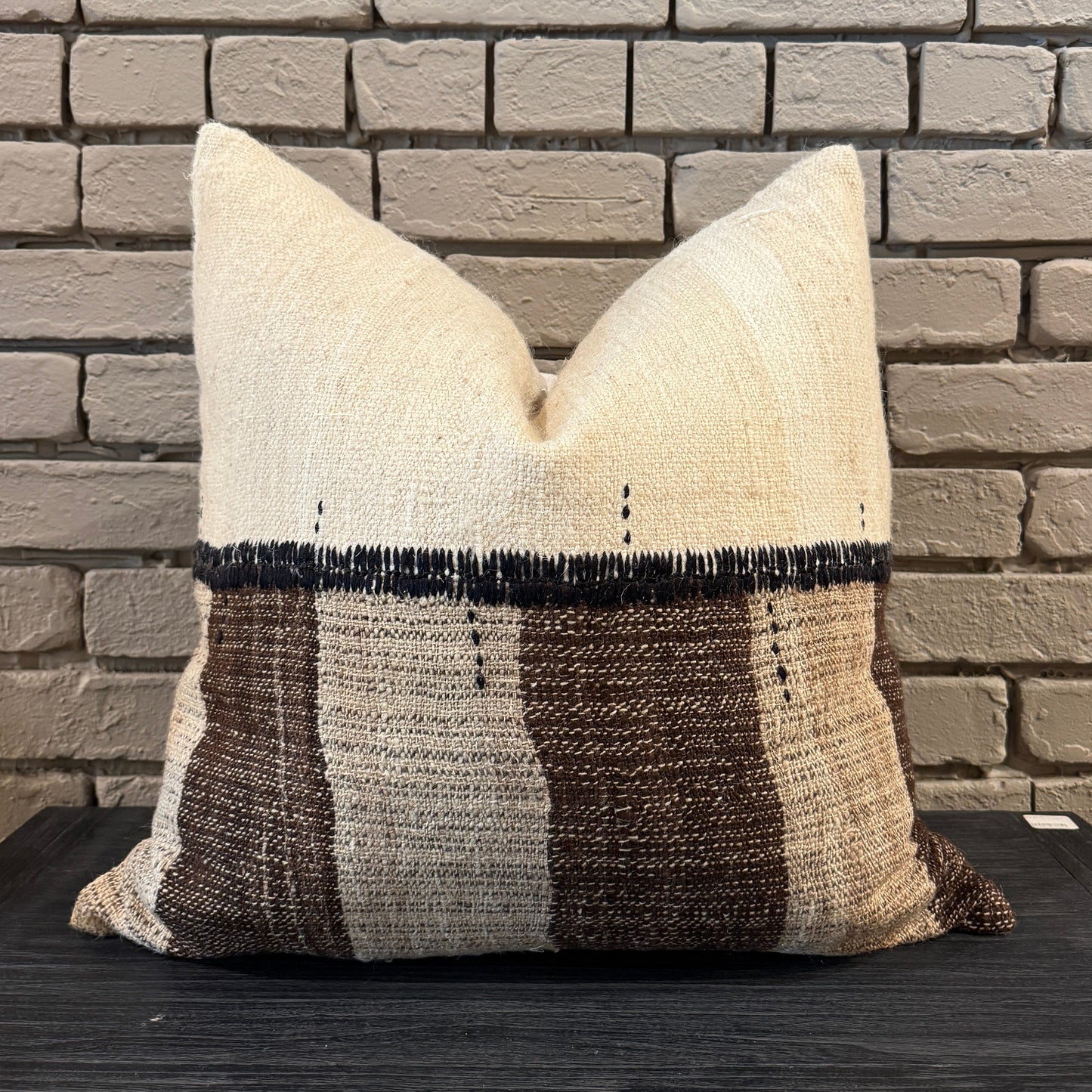 Maive Pillow
