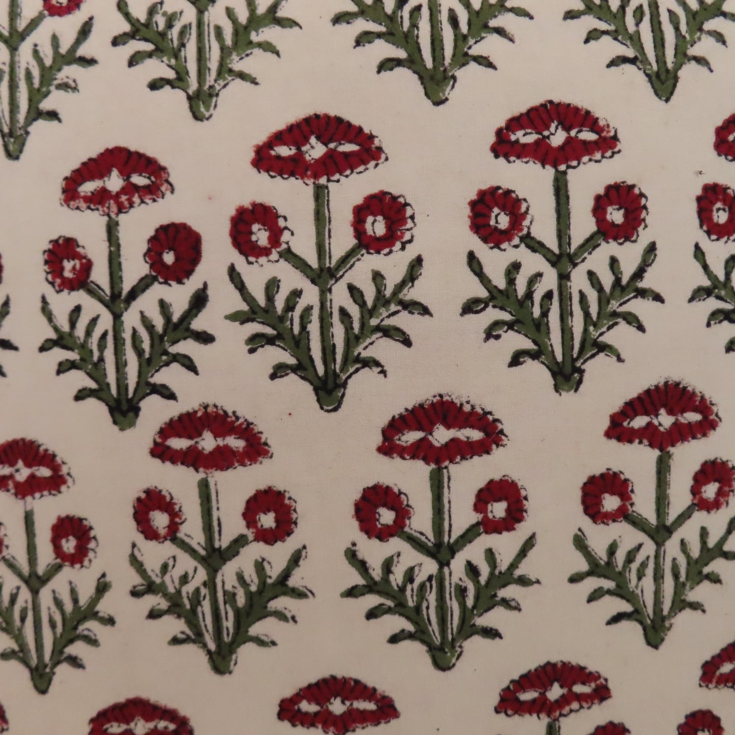 Lilly Pillow 20" x 19"