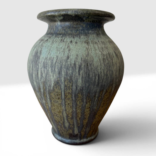 Bordeaux Vase: Thunderstorm