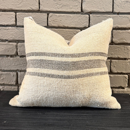 Mable Pillow