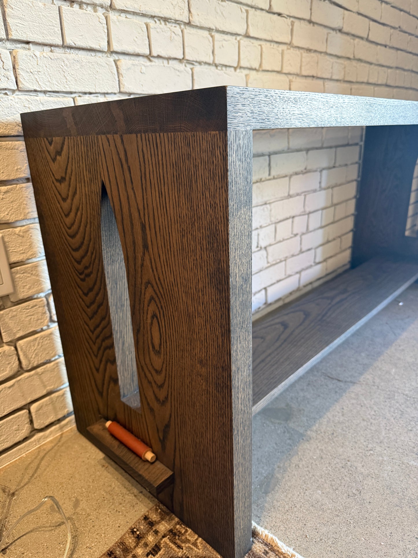Flores Console