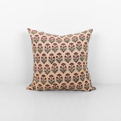 Lilly Pillow 20" x 19"