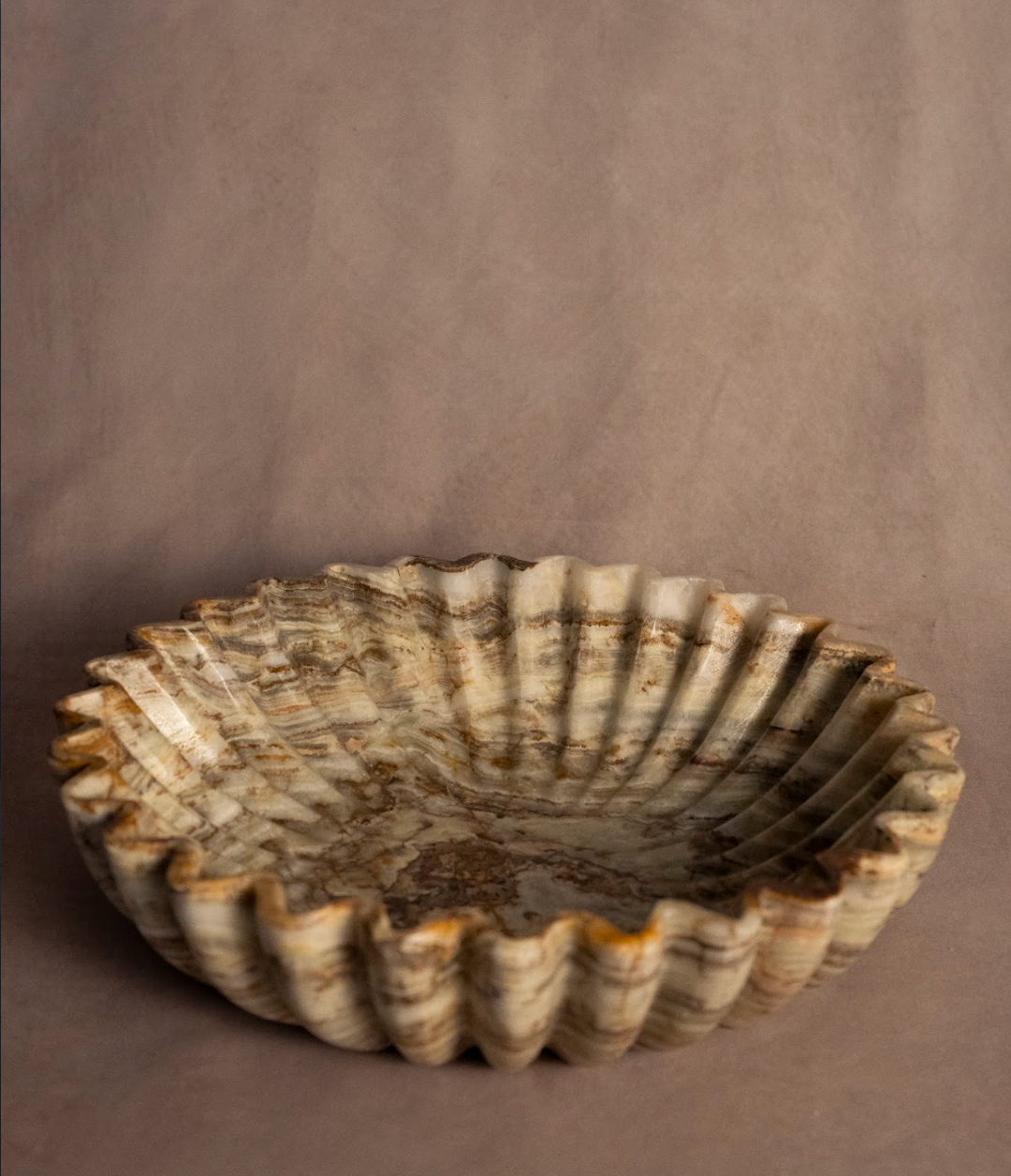 Bespoke Round Fluted Bowl - Onyx