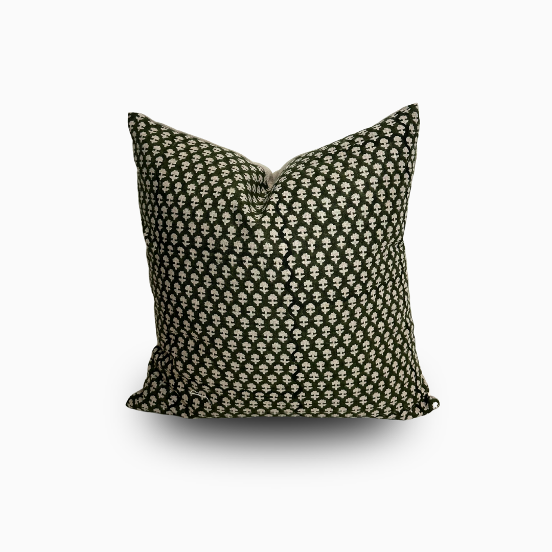 Ivy Pillow 18" x 18"